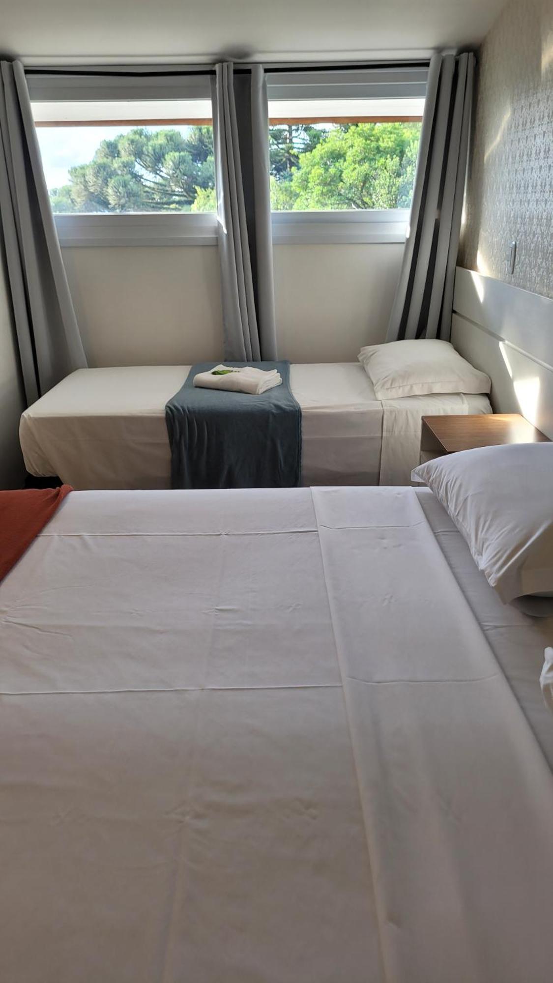 Hotel Golden Hills กาเนรา ภายนอก รูปภาพ