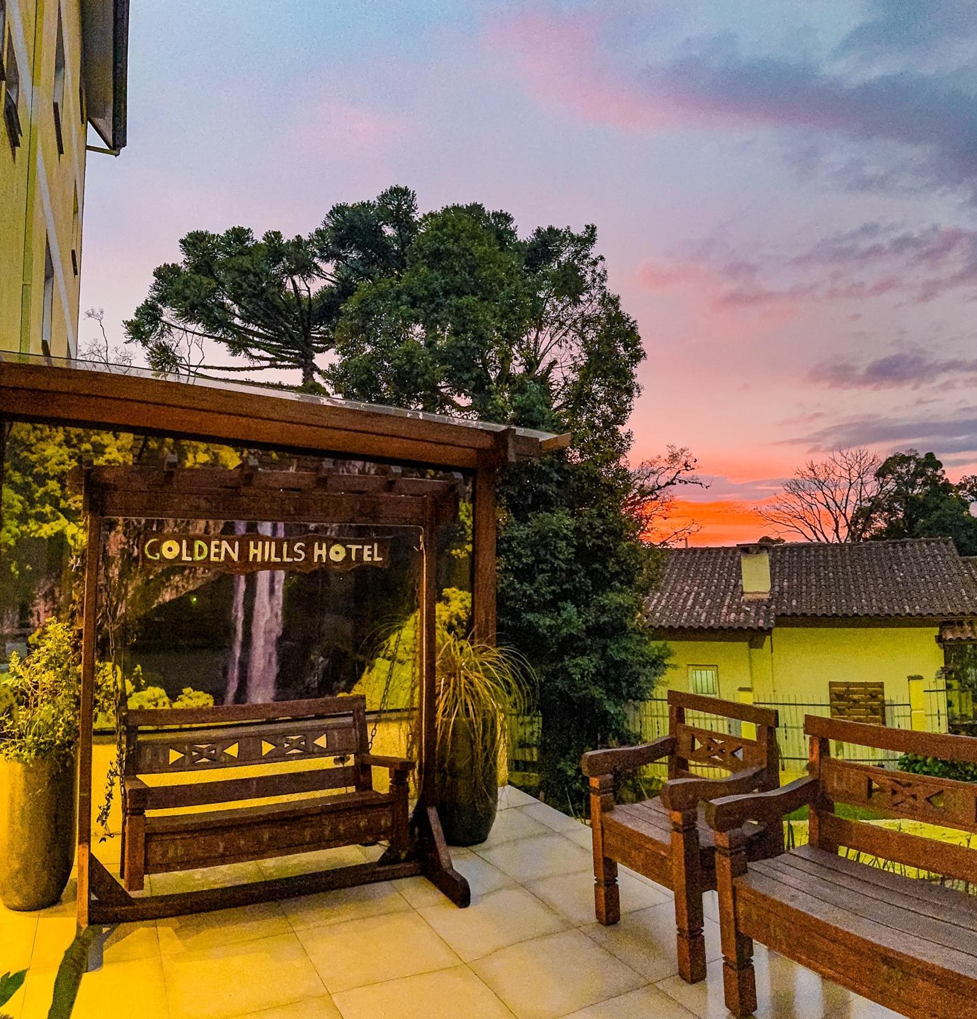 Hotel Golden Hills กาเนรา ภายนอก รูปภาพ